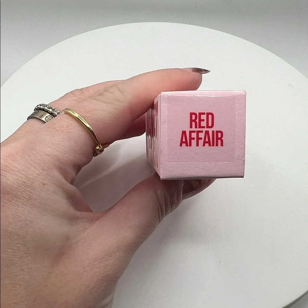 Jeffree Star Red Affair Velvet Lipstick